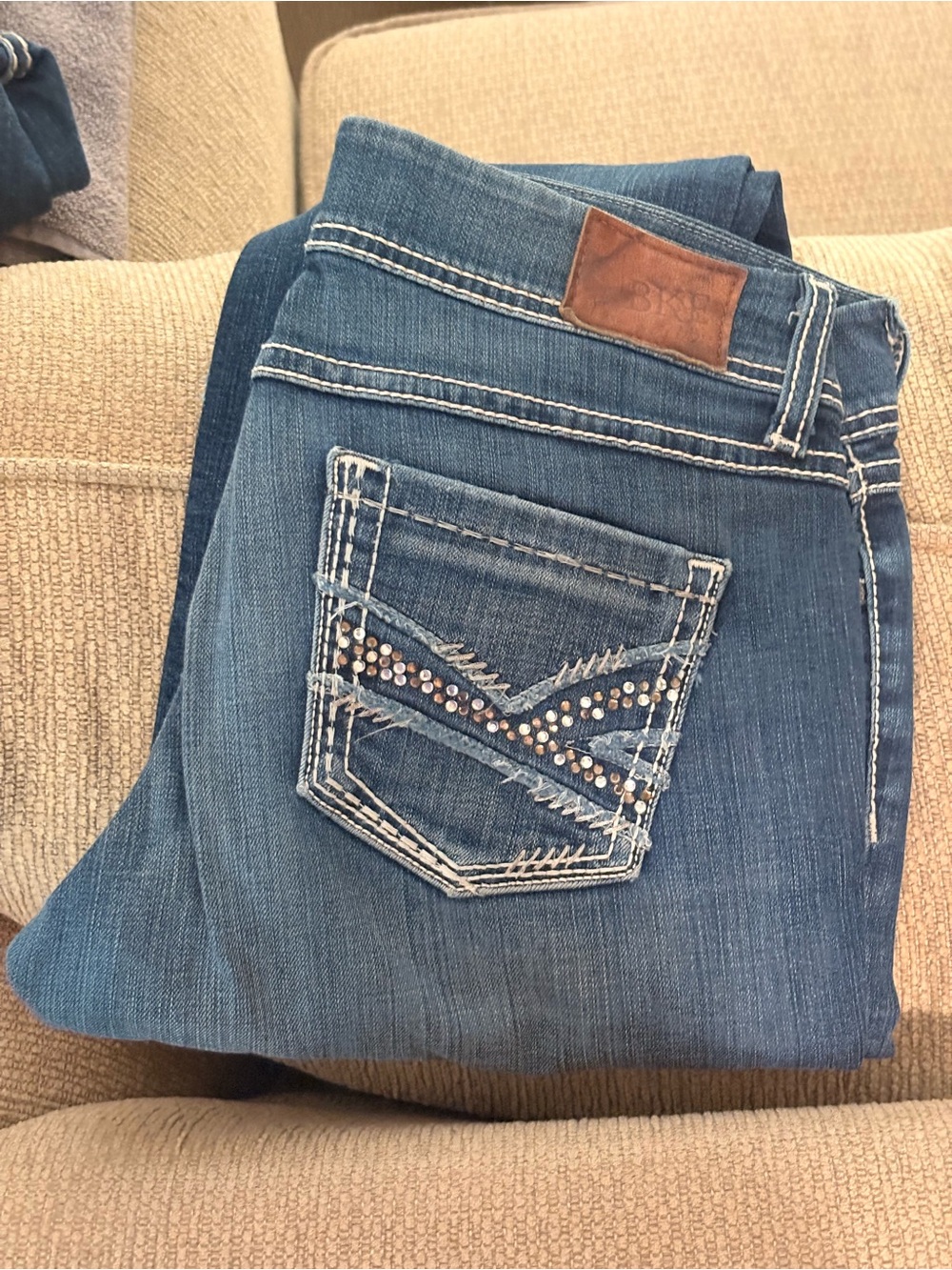 BKE Women's Dark Blue Straight Leg Jeans with Embellished Pocket